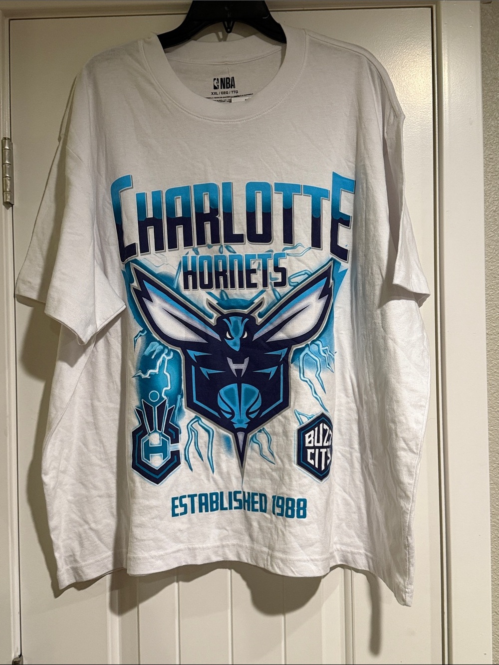 NBA Charlotte Hornets Graphic Tee — White with Teal & Navy